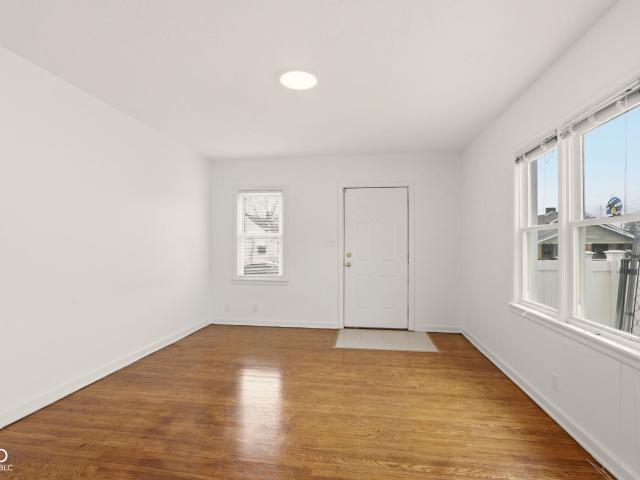 Property for rent in Near Eastside, Camby