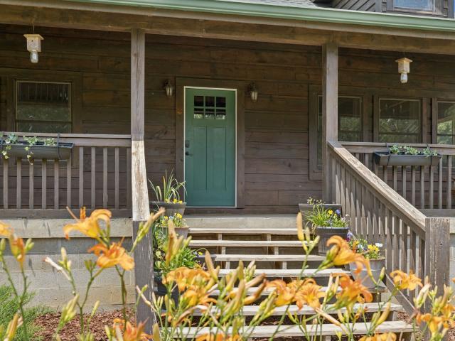 House for sale in White Bluff