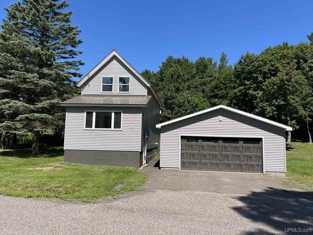 House for sale in Houghton, Michigan