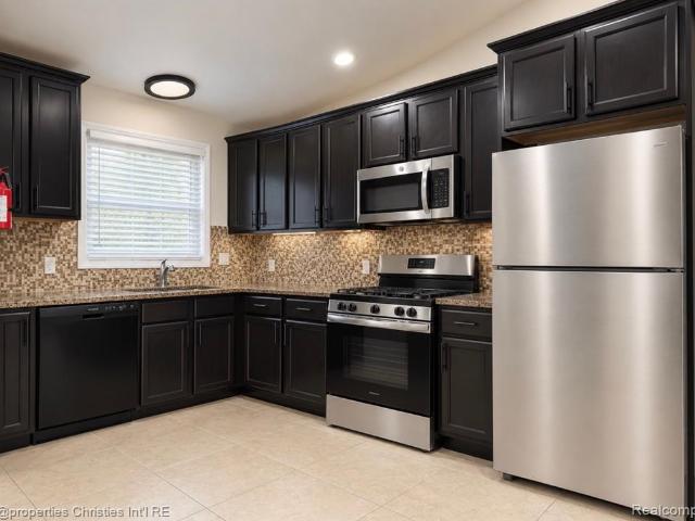 House for sale in Oak Park, Michigan