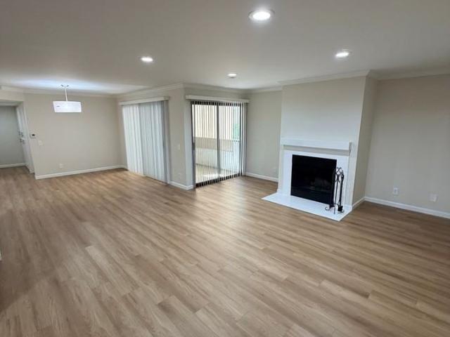 Apartment for rent in Canoga Park, California