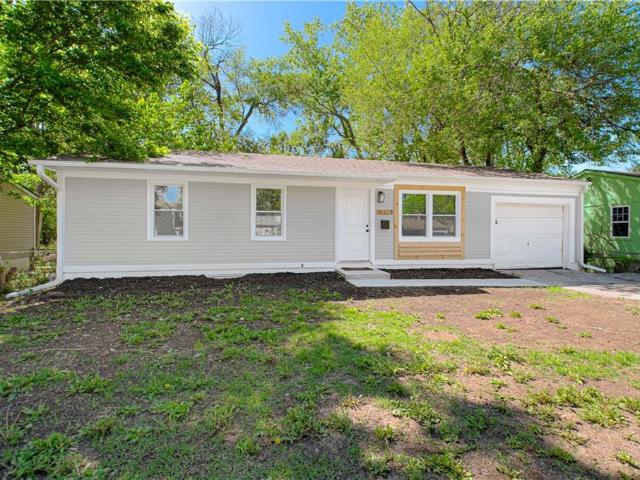 Property for sale in Grandview, Missouri