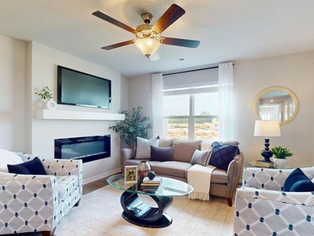 Townhouse for sale in Urbandale, Iowa