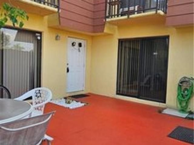Townhouse for sale in Fort Myers, Florida