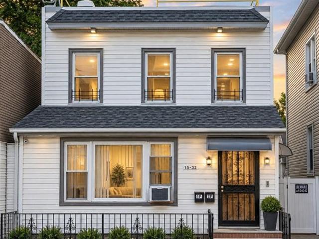 House for sale in College Point, New York