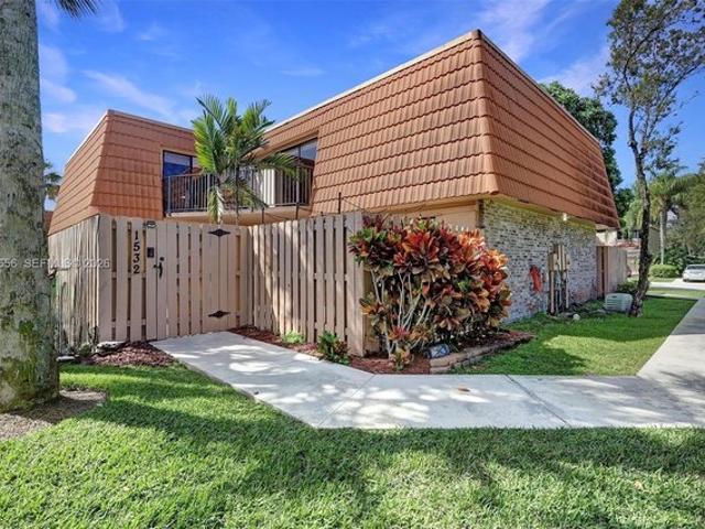 Townhouse for sale in Davie, Florida