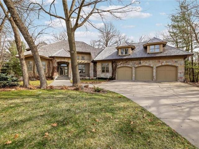 House for sale in Eden Prairie, Hennepin County