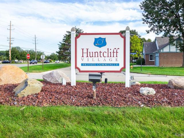 Condo for sale in Ashley Commons, Macomb Township