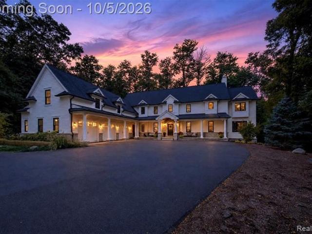 House for sale in Trowbridge Farms, Bloomfield Hills