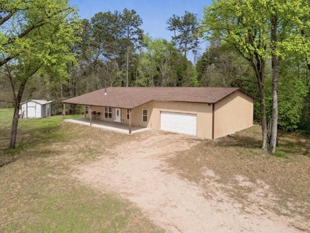 House for sale in Groveton, Texas