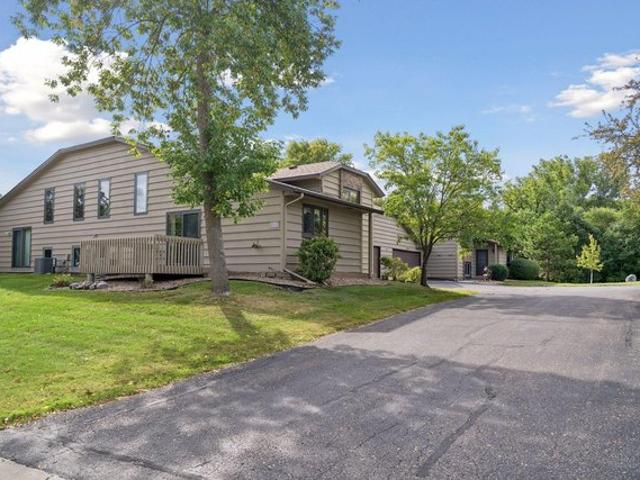 Townhouse for sale in Plymouth, Hennepin County