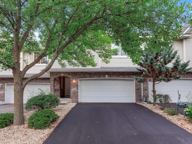 Townhouse for sale in Prior Lake, Scott County