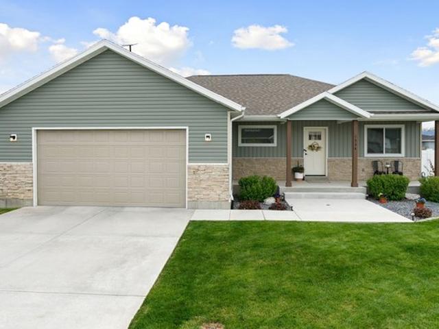 House for sale in Cache, Utah