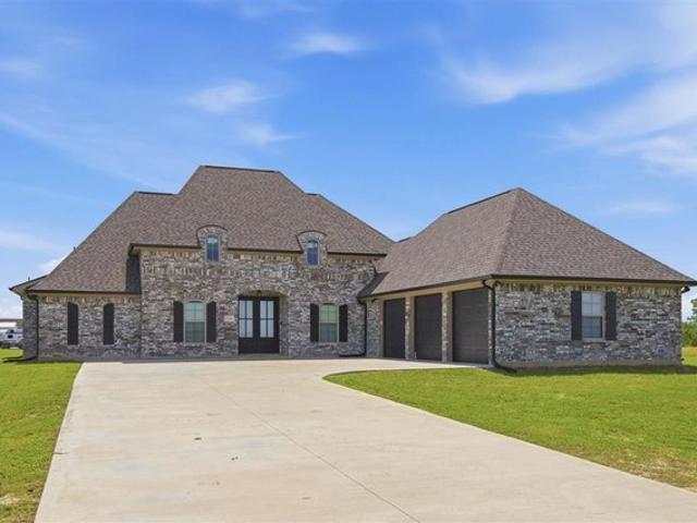House for sale in Iowa, Louisiana