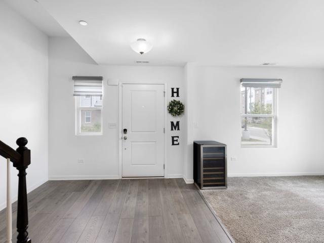 Townhouse for sale in Des Plaines, Illinois