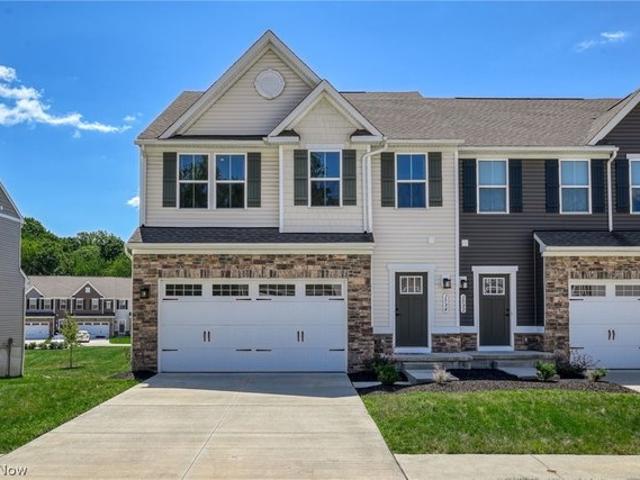 Townhouse for sale in Summit, Ohio