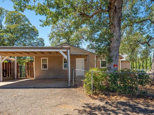 House for sale in Shasta, California