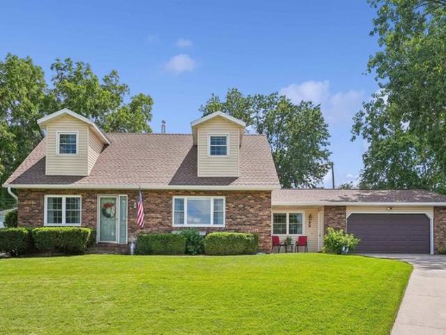 House for sale in Waterloo, Iowa