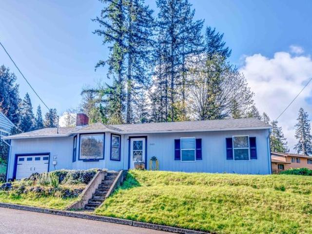 House for sale in Toledo, Lincoln County