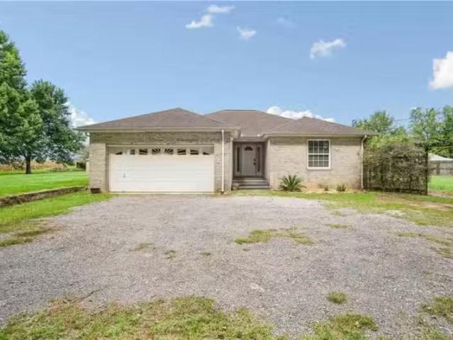 House for rent in Daphne