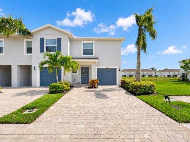 Townhouse for sale in Naples, Florida