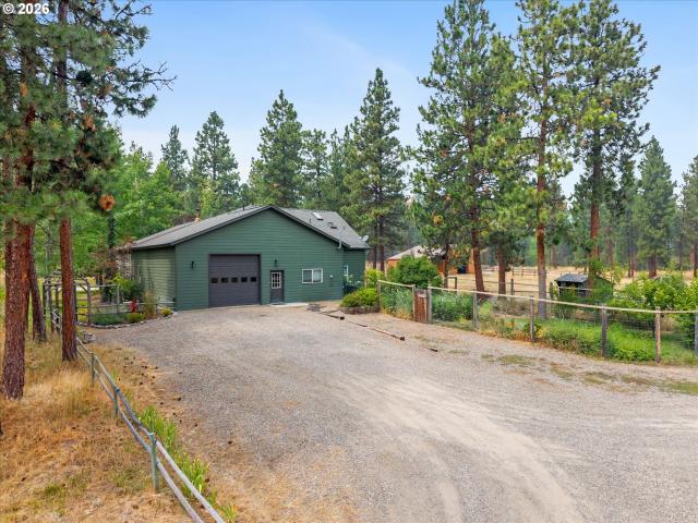 House for sale in Oregonia