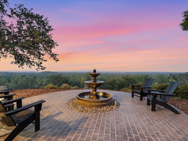 House for sale in Shasta, California