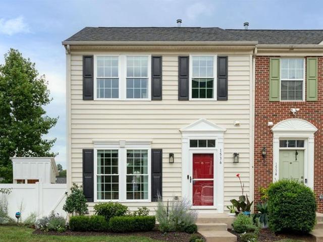 Townhouse for sale in Virginia