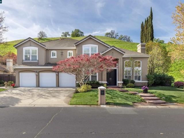 House for sale in Alamo, California