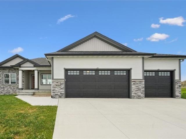 House for sale in Linn, Iowa