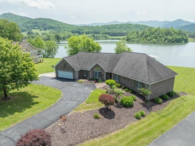 House for sale in Hiawassee, Georgia