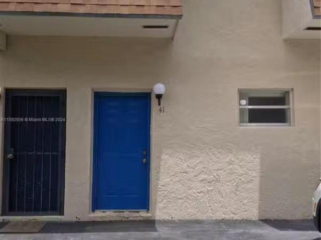 House for sale in Miami