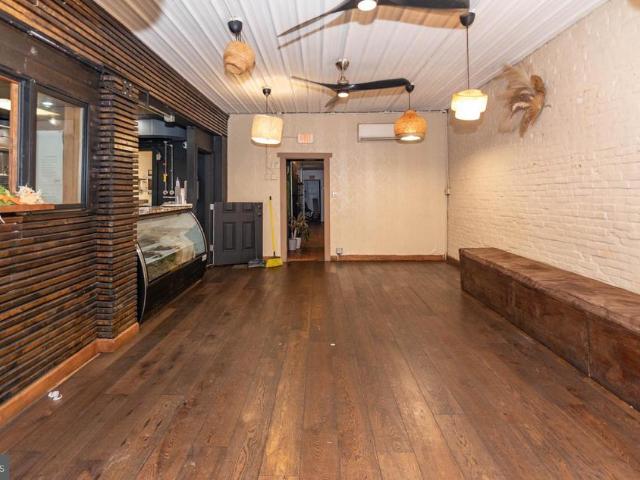 Commercial for sale in Gibsonton, Maryland