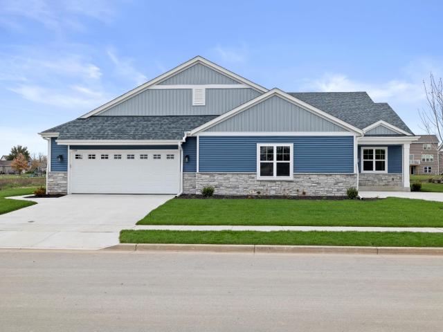 Condo for sale in Oconomowoc, Wisconsin