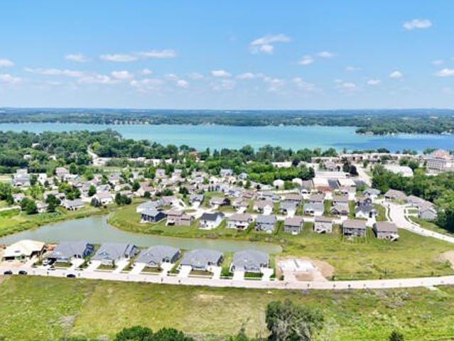 Condo for sale in Oconomowoc, Wisconsin