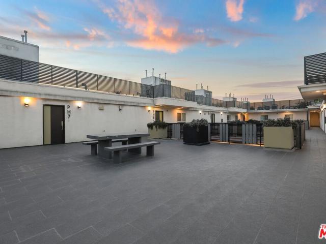 Property for rent in Canoga Park, California
