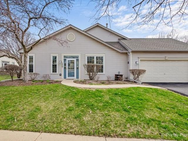 Condo for sale in Elgin, Illinois