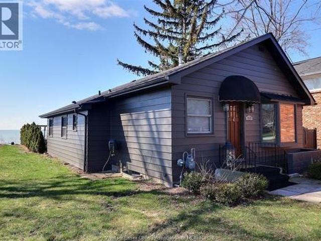 House for sale in Essex, Ontario