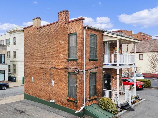 House for sale in Schenectady, New York