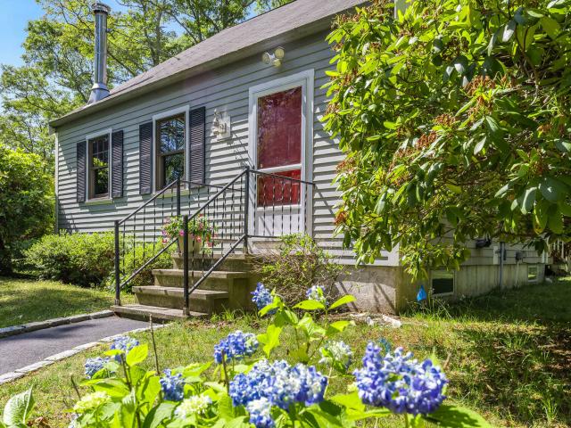 House for sale in Marstons Mills