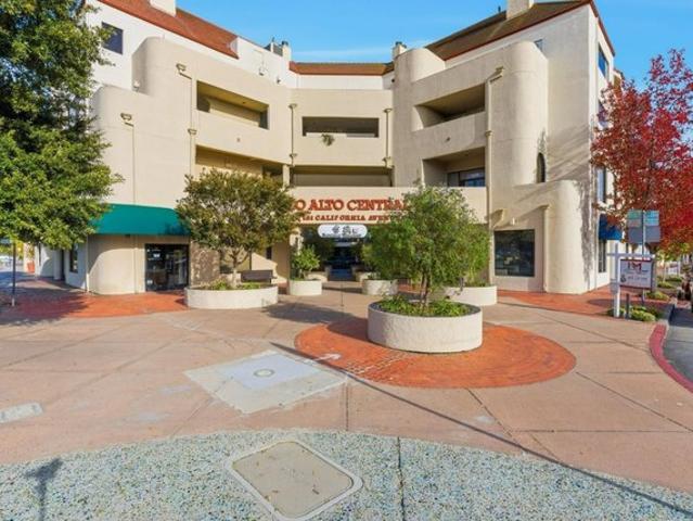 Condo for sale in Palo Alto, California