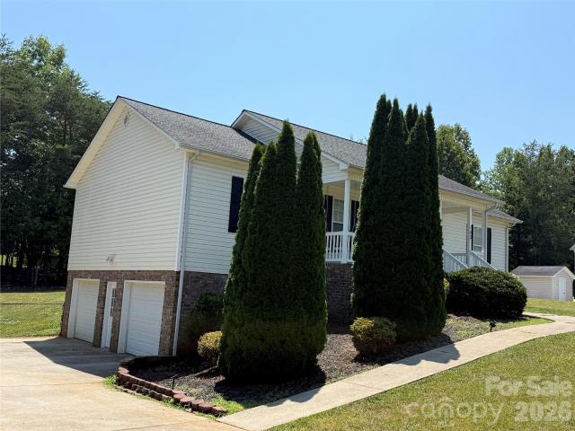 House for sale in Hudson, North Carolina