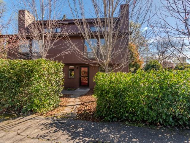 Townhouse for sale in Oregonia