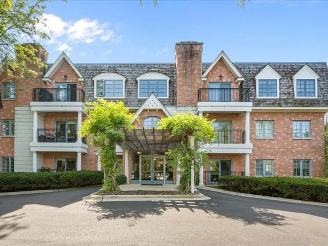 Condo for sale in Lake Forest, Illinois