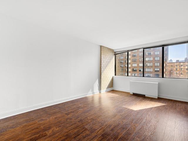 Property for rent in Arverne, New York