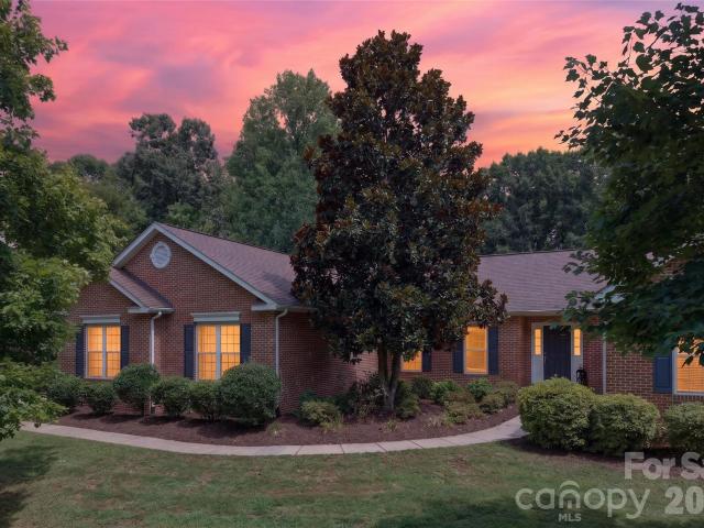 House for sale in Mooresville, North Carolina