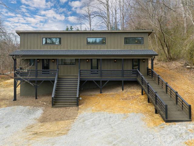 House for sale in Hendersonville, North Carolina