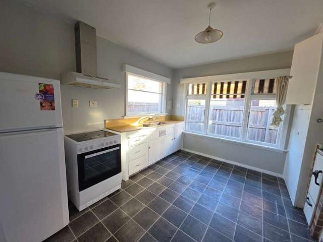 House for rent in Chaslands, Canterbury