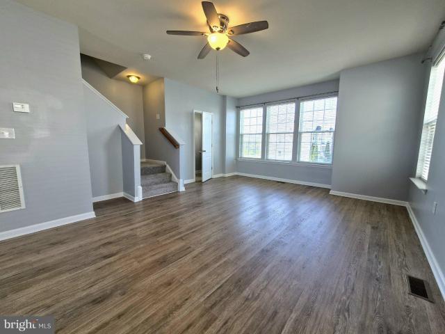 Townhouse for sale in Falling Waters, West Virginia