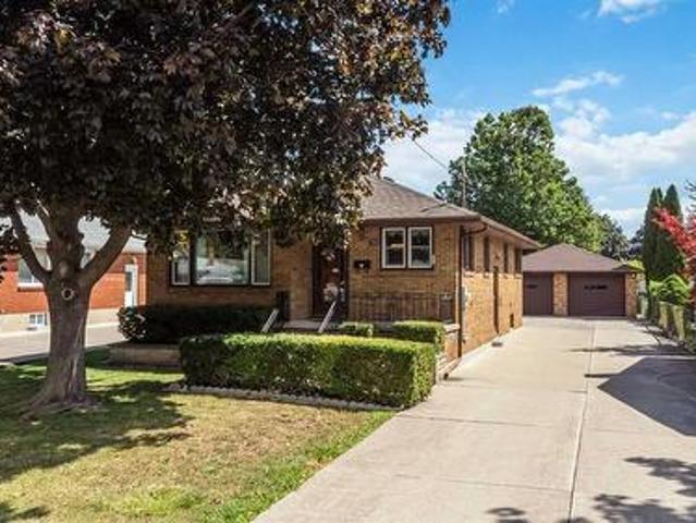 House for sale in Brights Grove, Ontario